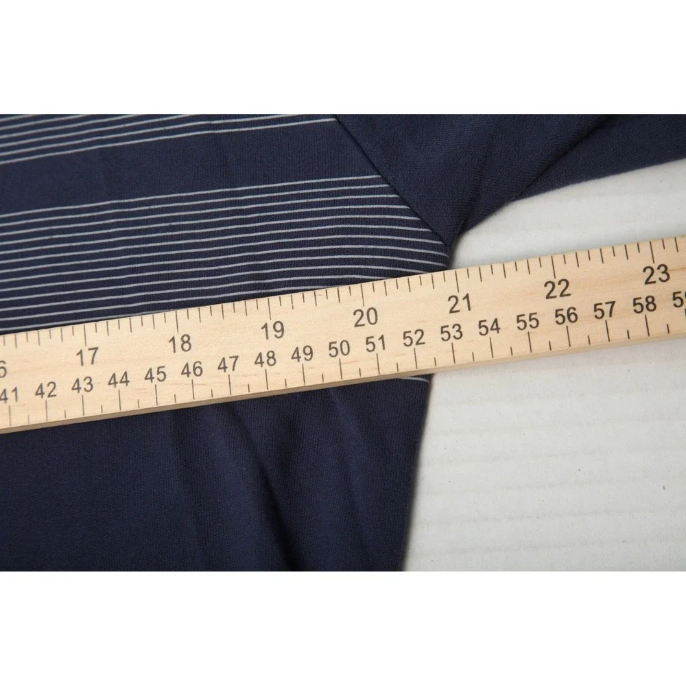 TravisMathew Pullover Mens M Blue Quarter Zip Golf Shirt Lightweight Striped
